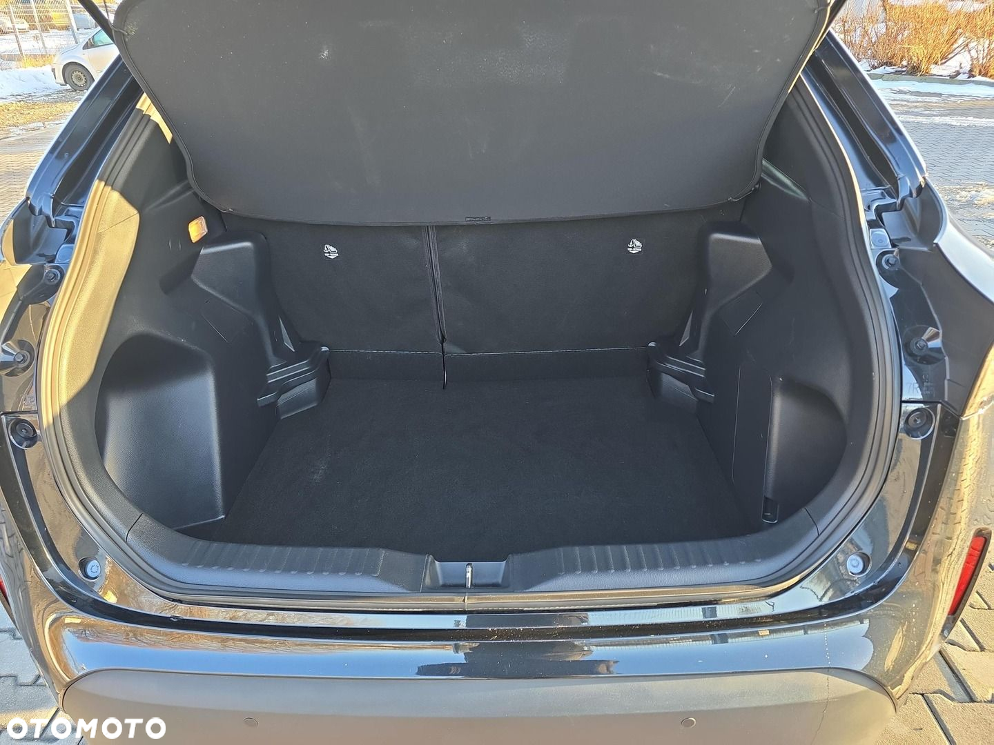 Toyota Yaris Cross - 12