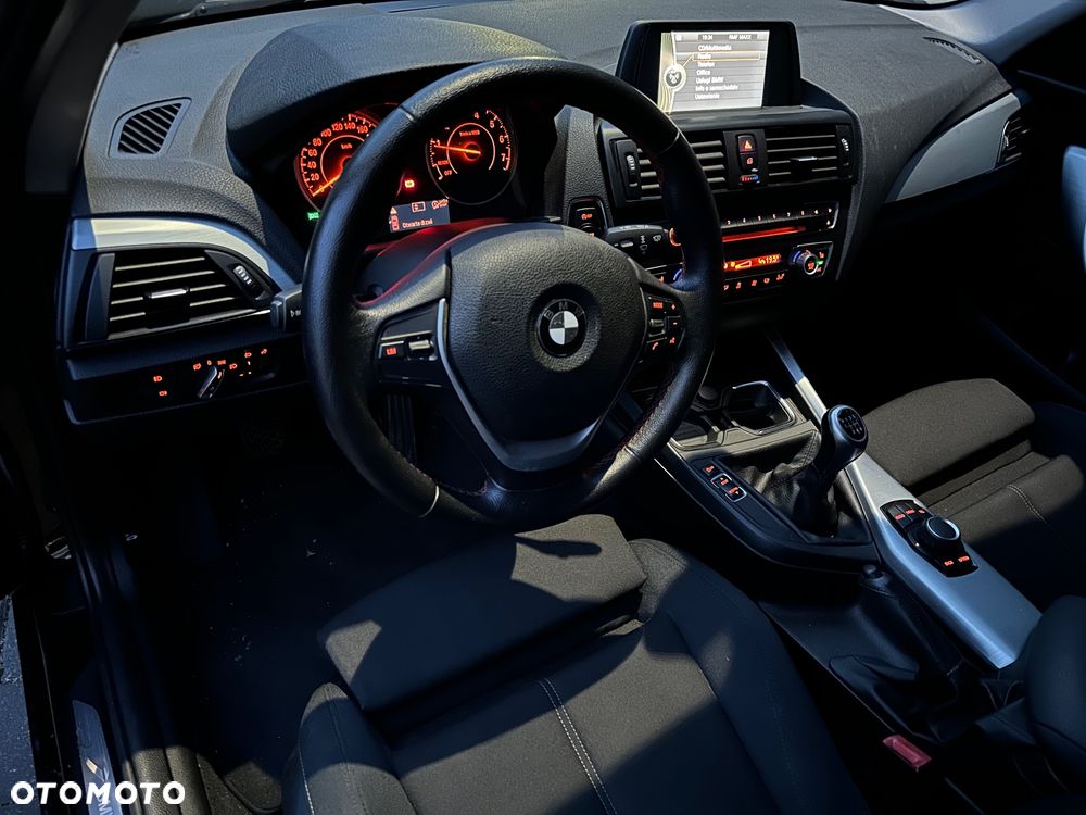BMW Seria 1 118i Sport Line - 34