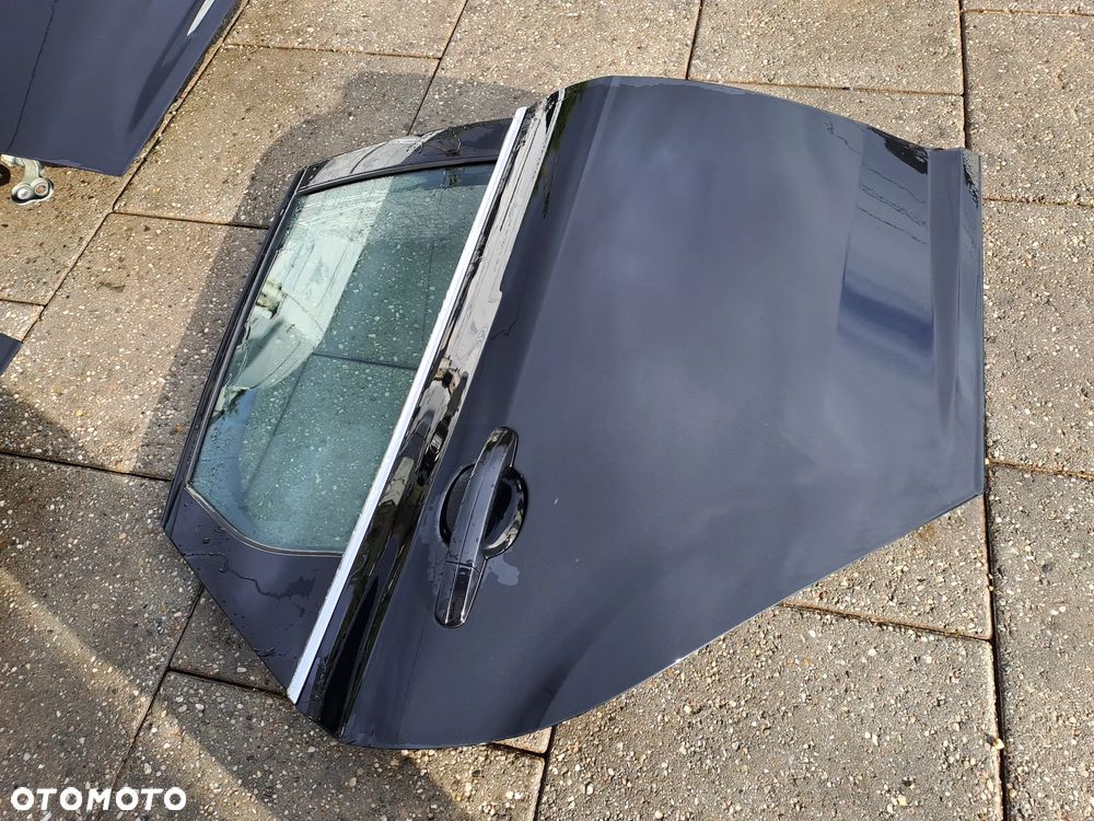 Ford Fokus MK3 HB 5D klapa bagażnika kod lakieru FB Panther Black Metalik - 14