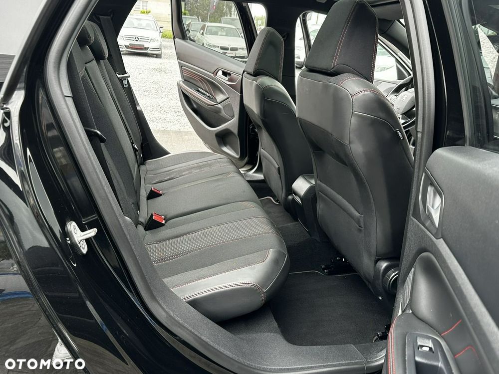 Peugeot 308 - 11