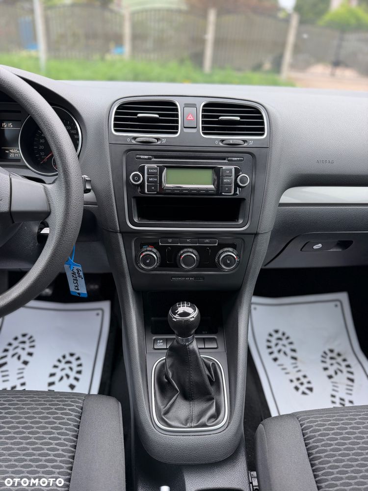 Volkswagen Golf 1.4 MATCH - 25