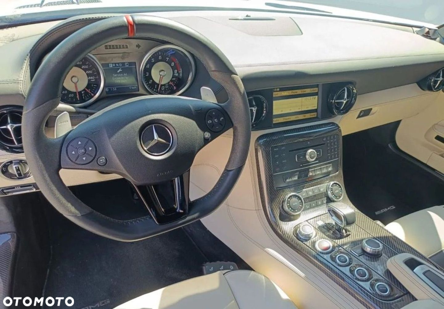 Mercedes-Benz SLS AMG GT - 7