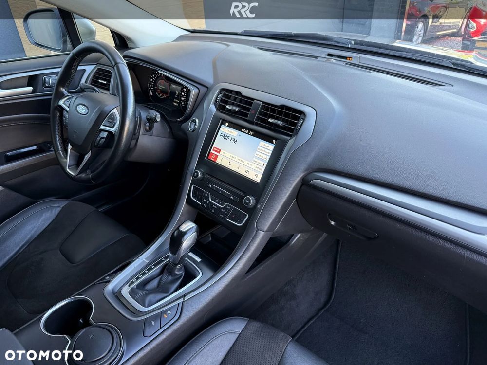 Ford Mondeo 2.0 TDCi Titanium PowerShift - 24