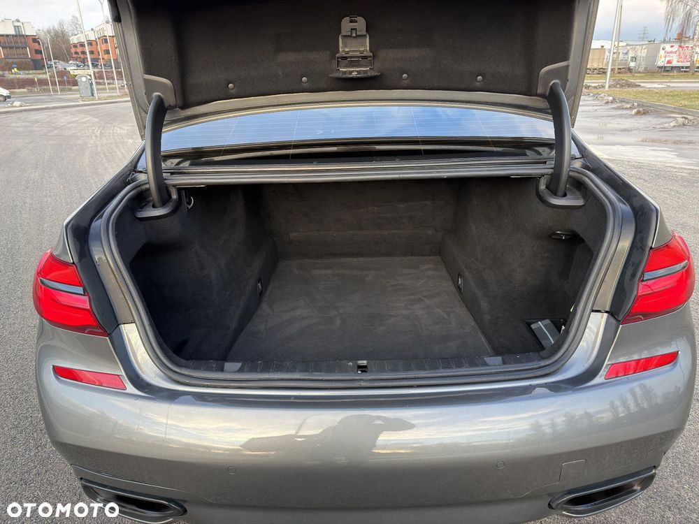 BMW Seria 7 - 9