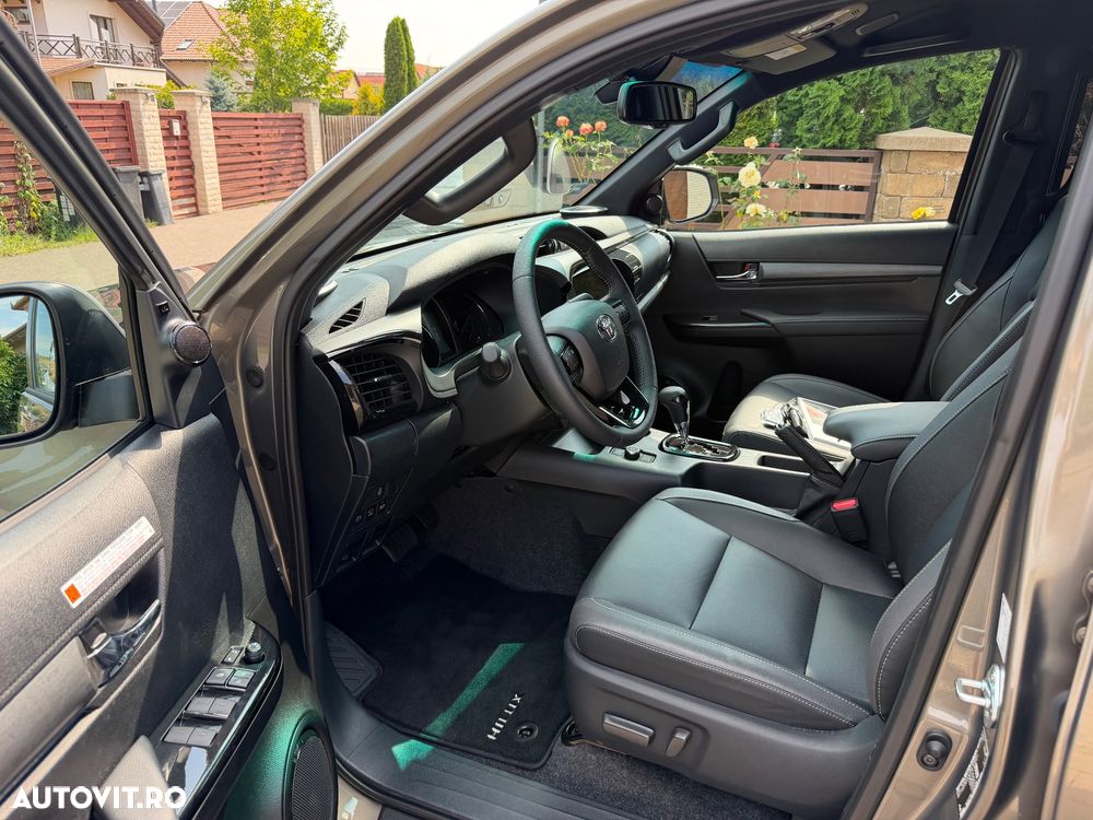 Toyota Hilux 2.8D MHEV Double Cab 6AT AWD Invincible - 7