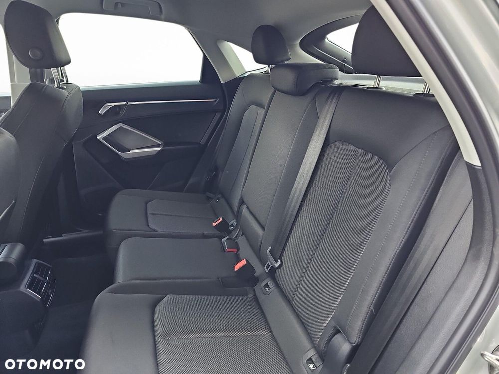 Audi Q3 Sportback - 29