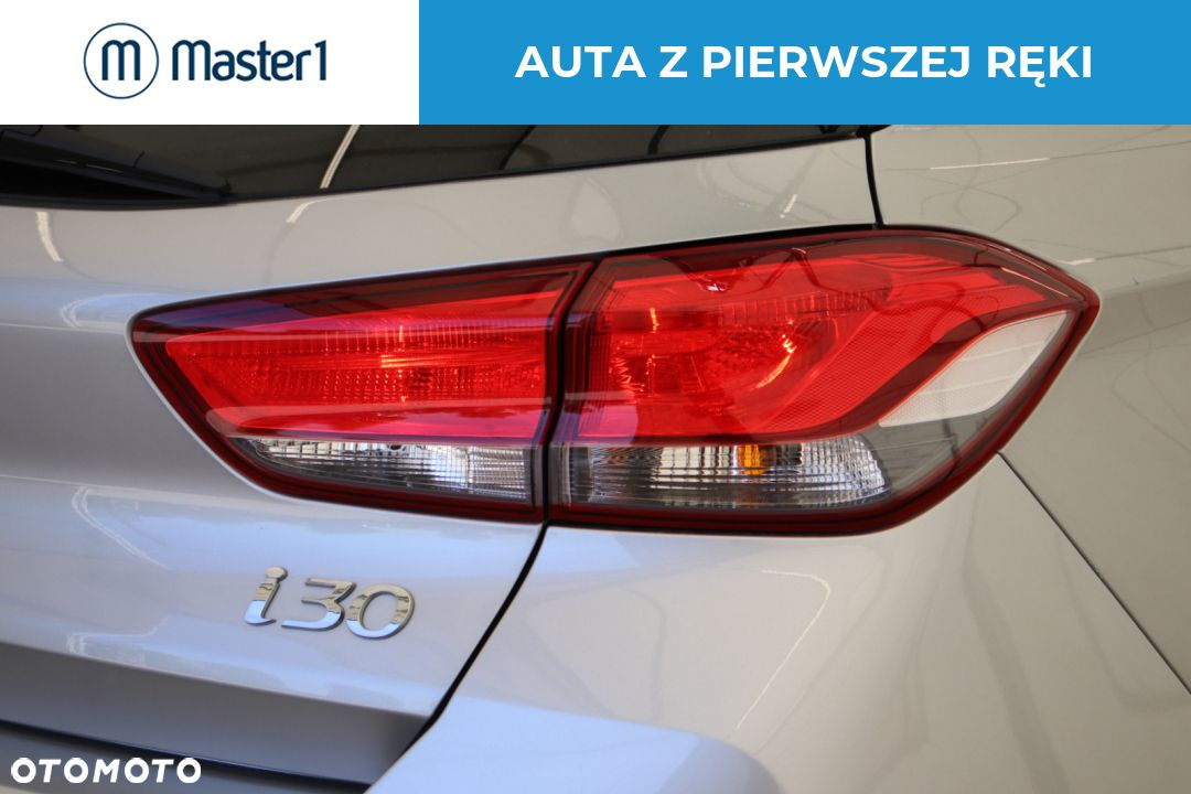 Hyundai i30 1.5 DPI Smart - 11