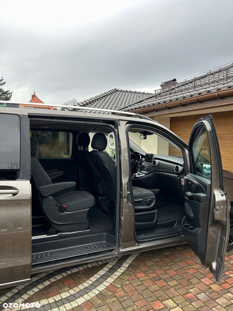 Mercedes-Benz Klasa V 220 d 4-Matic Avantgarde 7G-Tronic (d³ugi) - 16