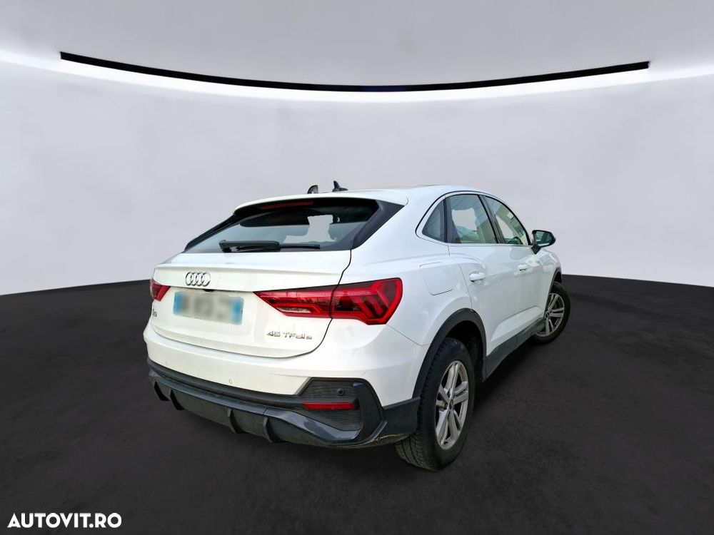 Audi Q3 45 TFSIe S tronic - 3