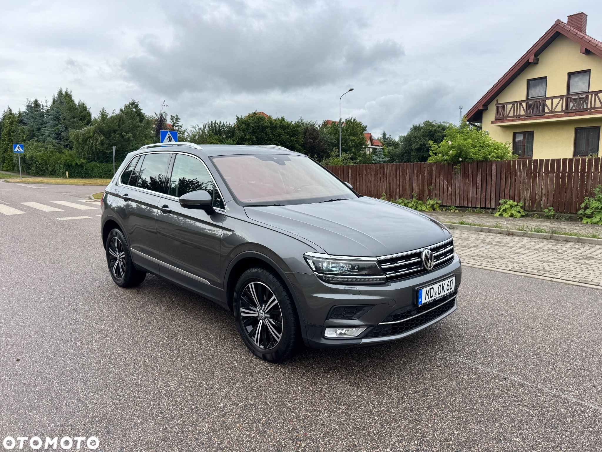 Volkswagen Tiguan - 2