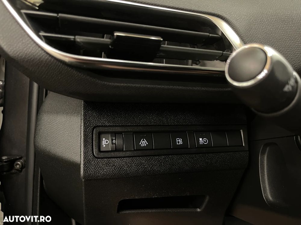 Peugeot 3008 225 e-EAT8 Allure Pack - 27