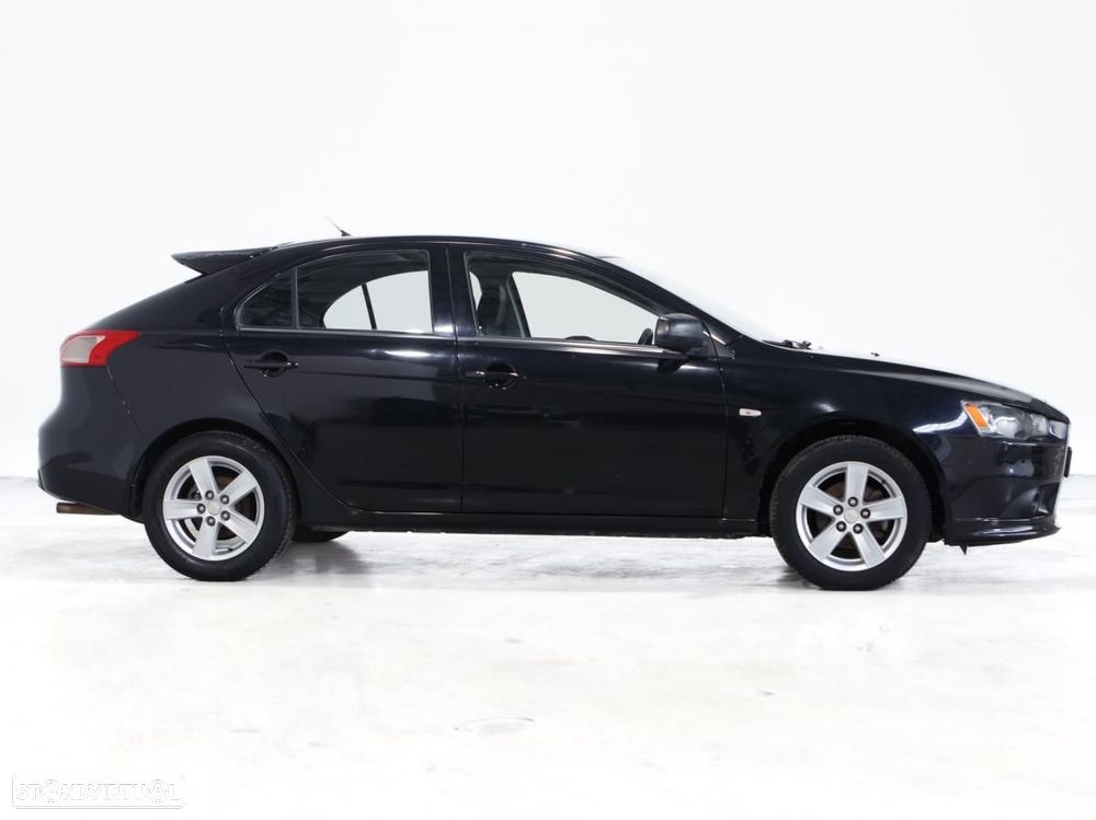 Mitsubishi Lancer - 2