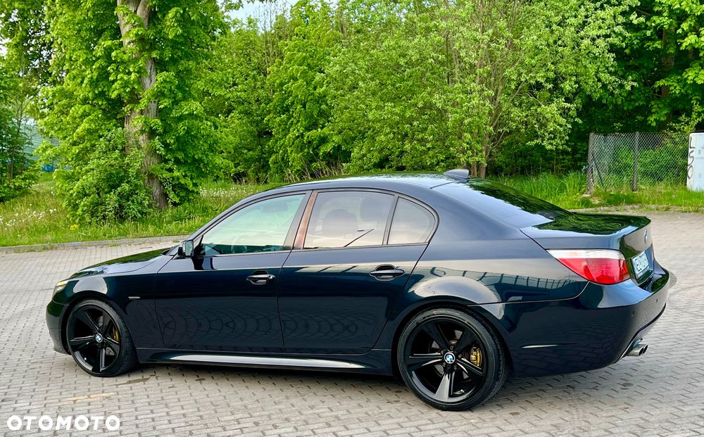 BMW Seria 5 525d Edition Exclusive - 17