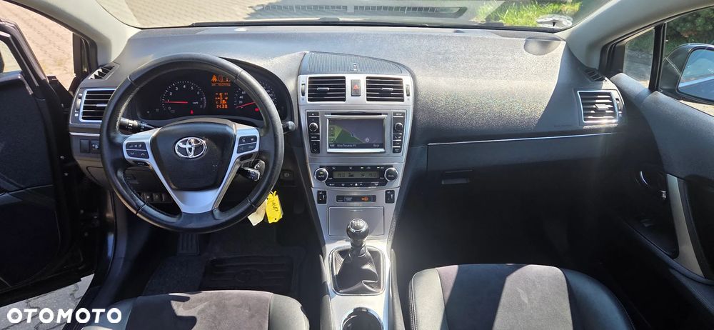 Toyota Avensis 1.8 Premium EU5 - 14