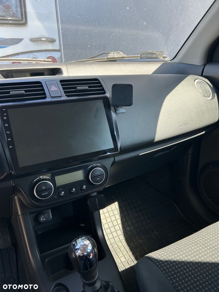 Suzuki Swift - 12