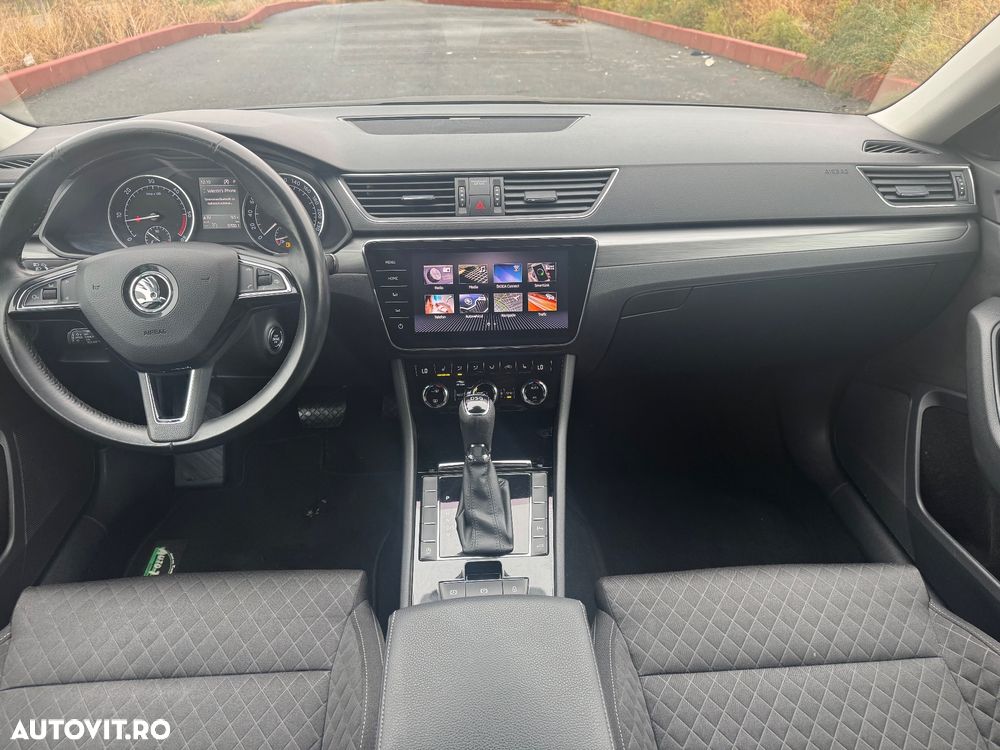 Skoda Superb Combi 2.0 TDI DSG Style - 9