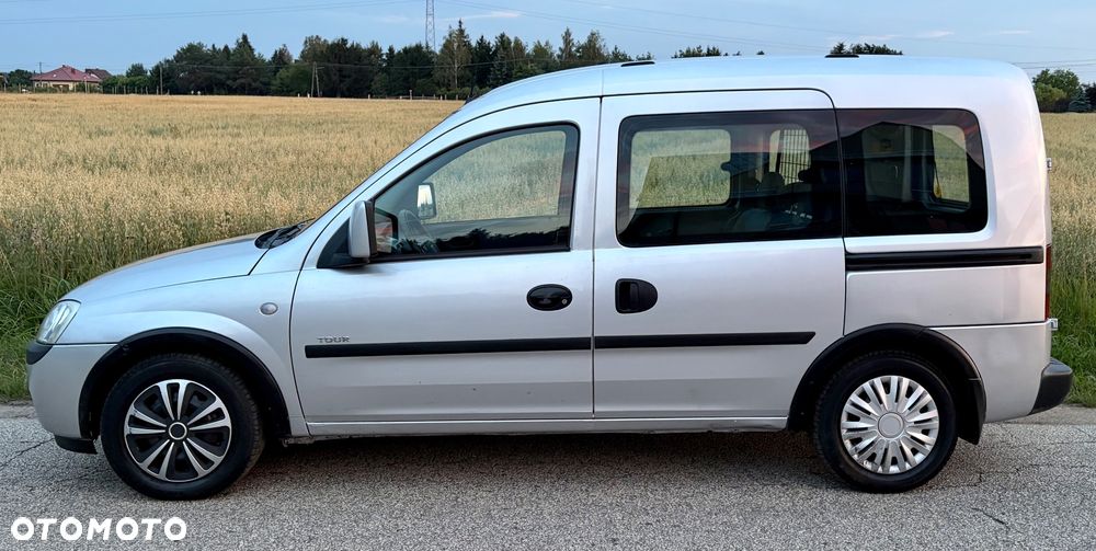 Opel Combo Tour - 8