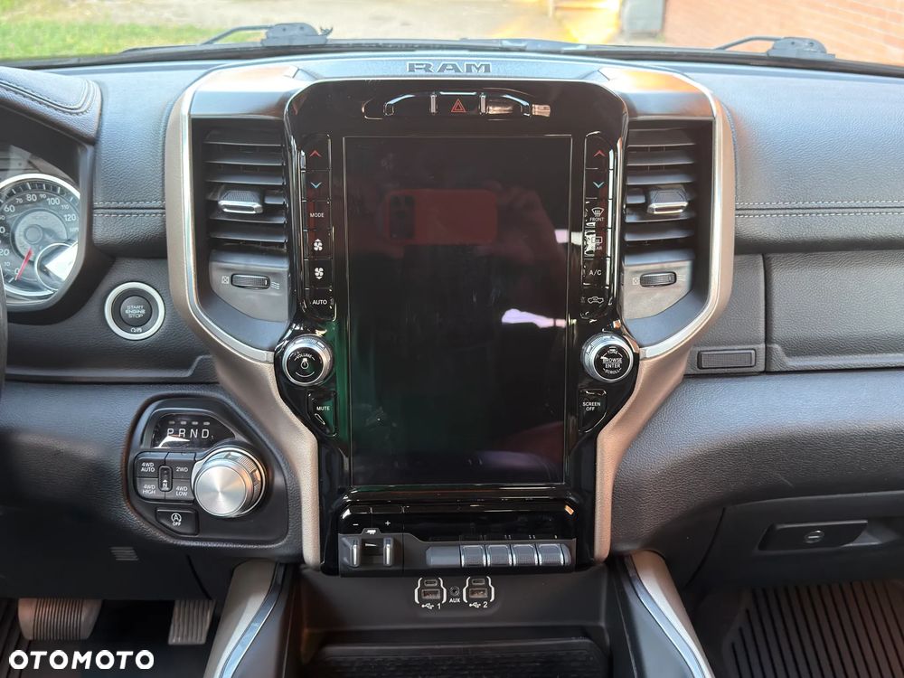 RAM 1500 Quad Cab Longbed Laramie - 21