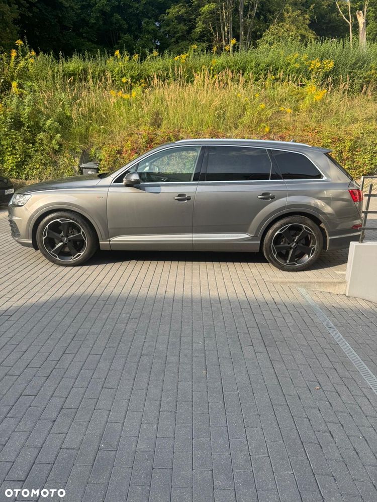 Audi Q7 2015 photo 3