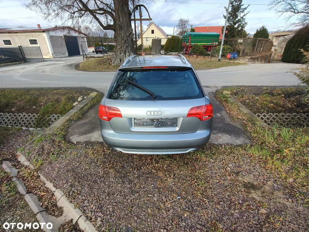 Audi A4 Avant 2.0 TDI DPF quattro - 7