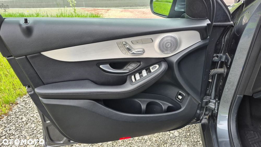 Mercedes-Benz GLC 300 4-Matic - 13