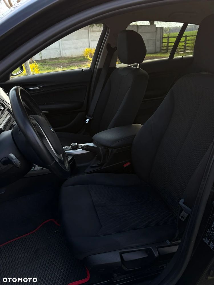 BMW Seria 1 116i - 10