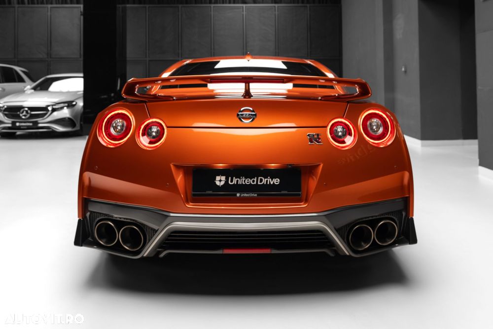 Nissan GT-R - 38