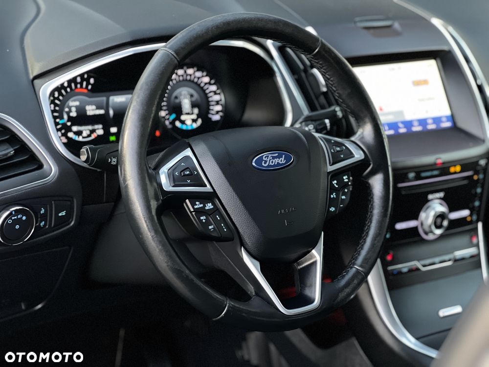 Ford S-Max 2.0 EcoBlue Titanium - 21