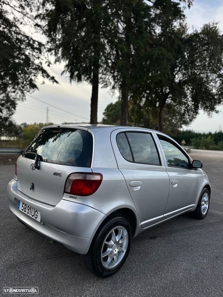Toyota Yaris 1.0 Luna - 3