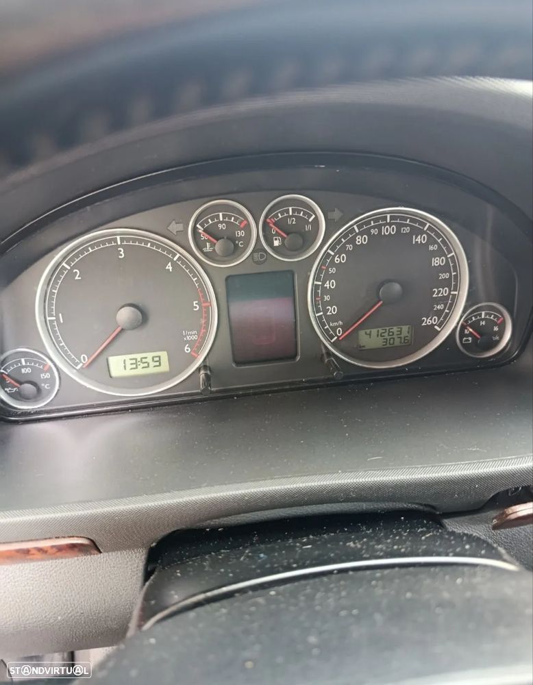 VW Sharan 1.9 TDi Highline TA+AC - 1
