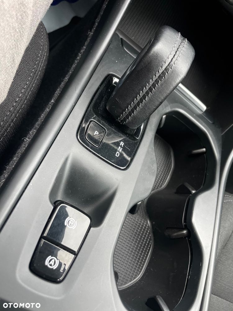 Volvo XC 40 D3 Momentum - 28