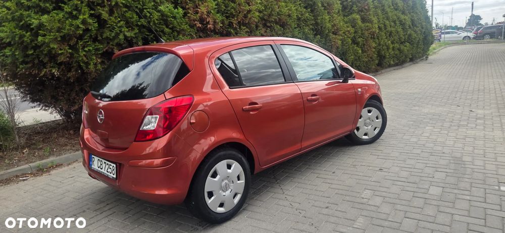 Opel Corsa 1.4 16V Innovation - 14