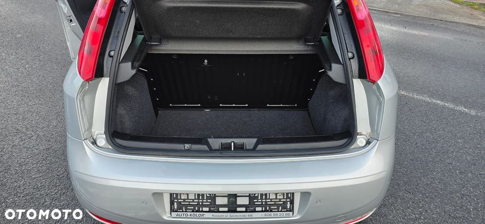 Fiat Punto 1.2 Young - 30