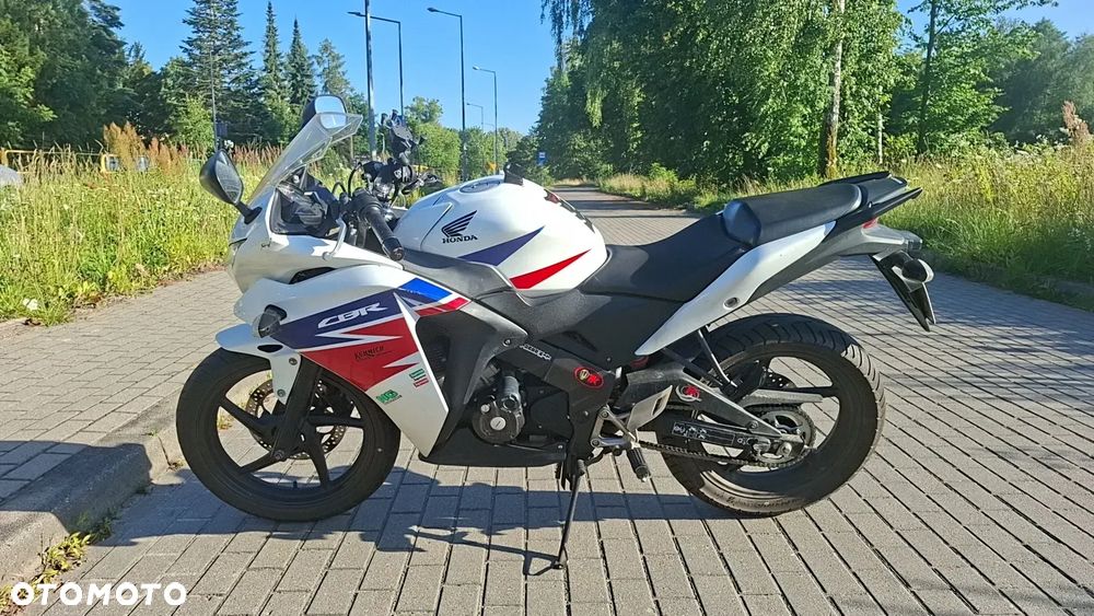 Honda CBR - 1