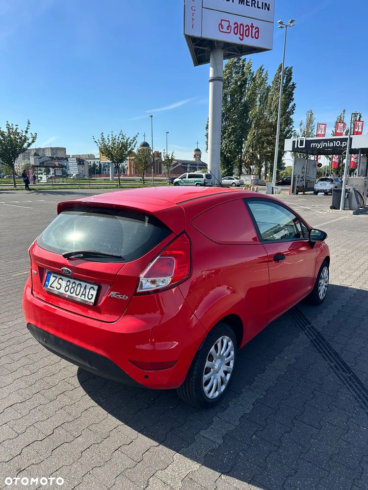 Ford Fiesta - 2