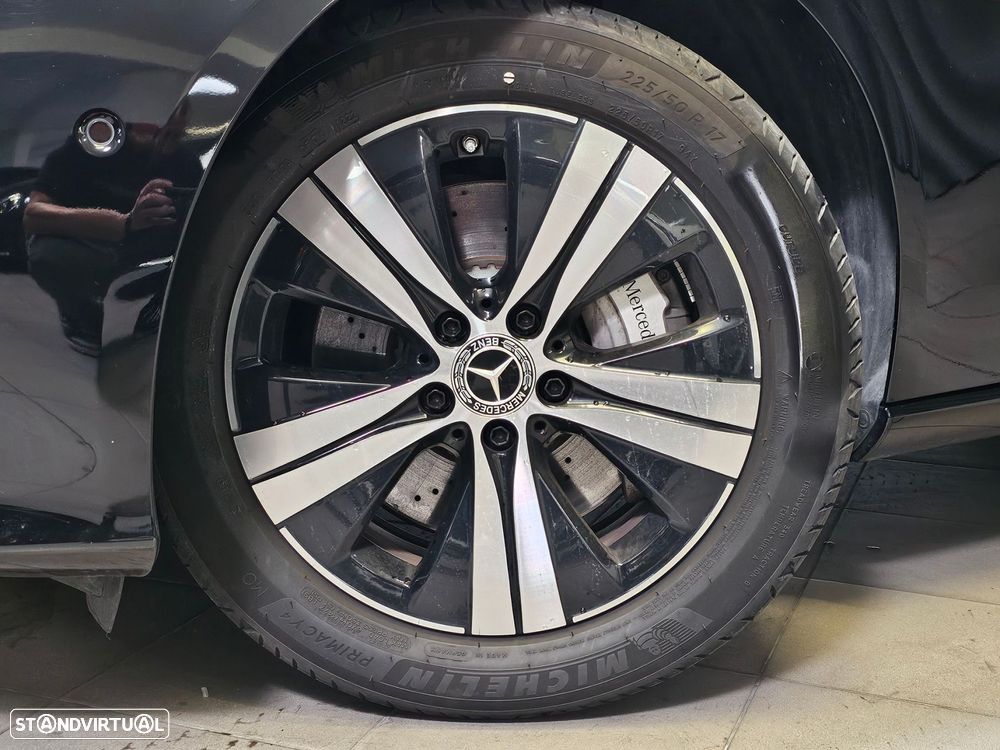 Mercedes-Benz C 300 e T 9G-TRONIC Avantgarde - 27