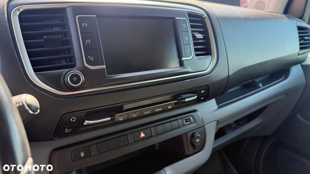 Citroën Jumpy Komfort Plus M EAT6 Business - 19