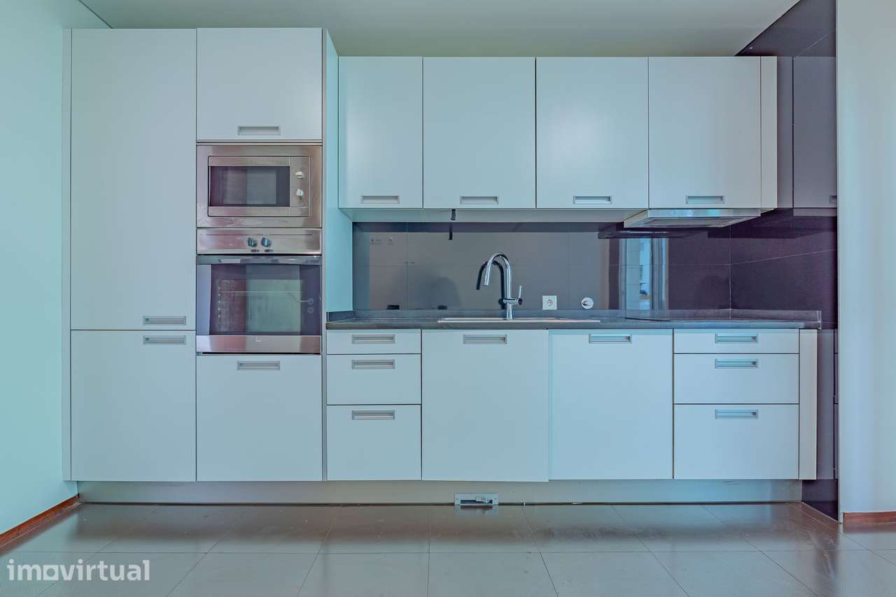 Apartamento T2 com 2 casas de banho e 2 vadas garagem - Grande imagem: 5/15
