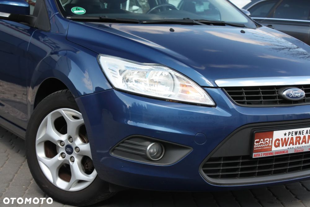 Ford Focus 1.6 16V Titanium - 12