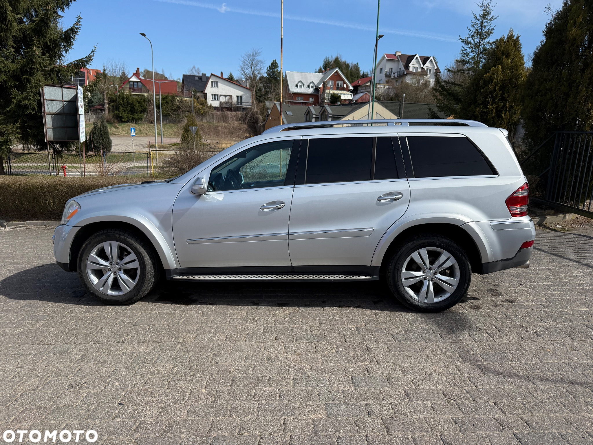 Mercedes-Benz GL 500 4Matic 7G-TRONIC Grand Edition - 8