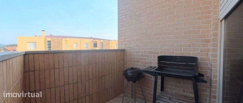 Apartamento T3 com Garagem Fechada e Vista Desafogada – Forjães - Grande imagem: 4/10
