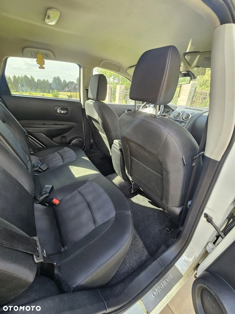 Nissan Qashqai - 12