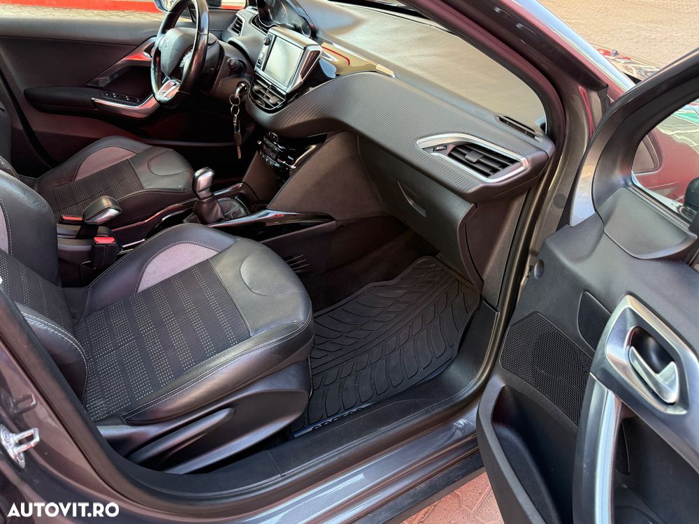 Peugeot 2008 PureTech 110 Stop&Start Style - 9