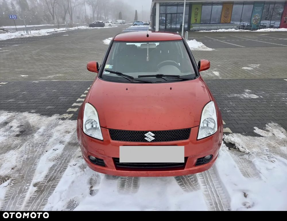 Suzuki Swift - 1