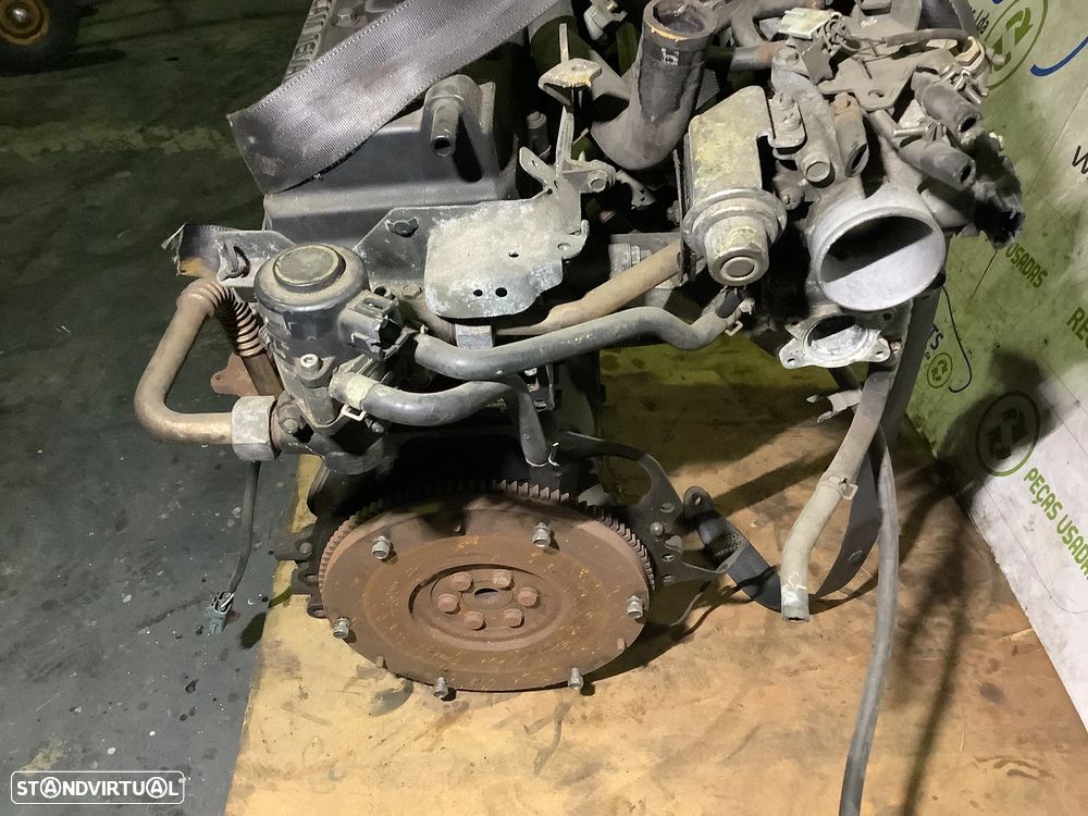 Motor Nissan 1.5 i Twincam - 4