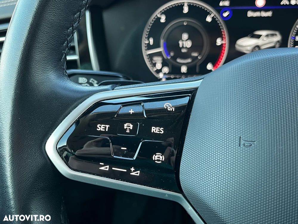 Volkswagen Touareg - 15