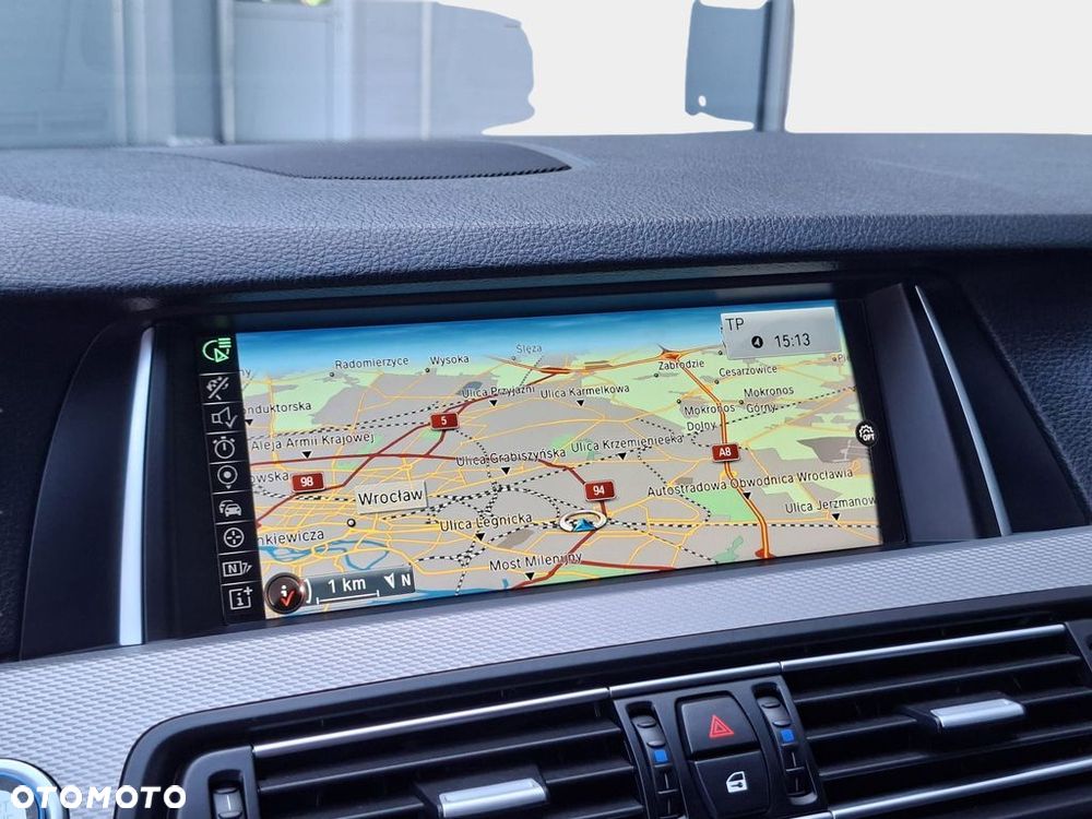 BMW Seria 5 M550d xDrive - 16