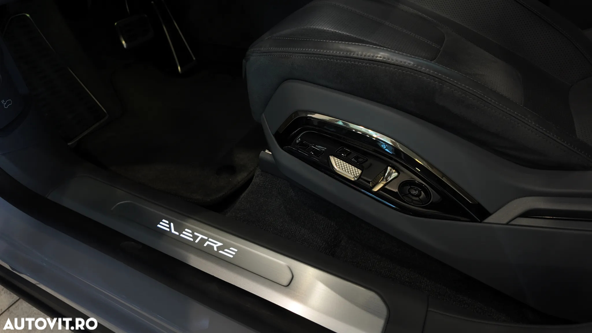 Lotus Eletre 900 Sport Carbon - 17