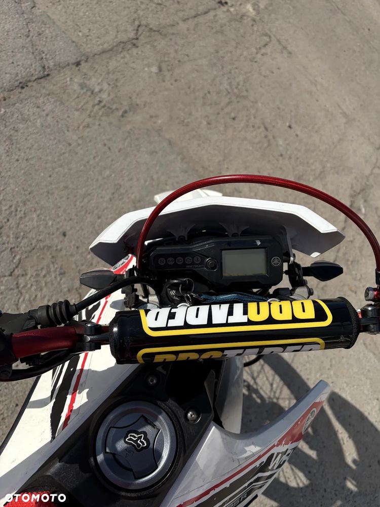 Yamaha WR - 17