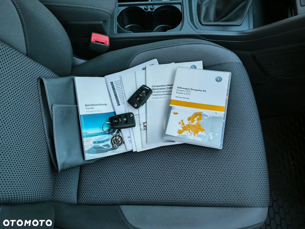 Volkswagen Touran 1.6 TDI BMT SCR Comfortline - 24